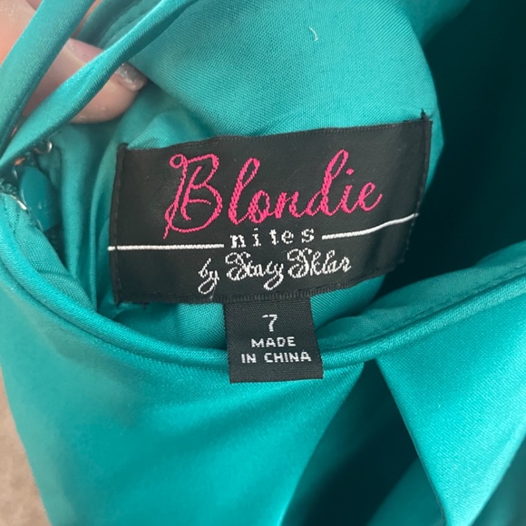 Size 7 Teal Formal Gown - Picture 4 of 5